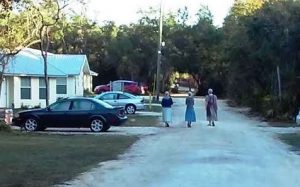 Amish Mission builders